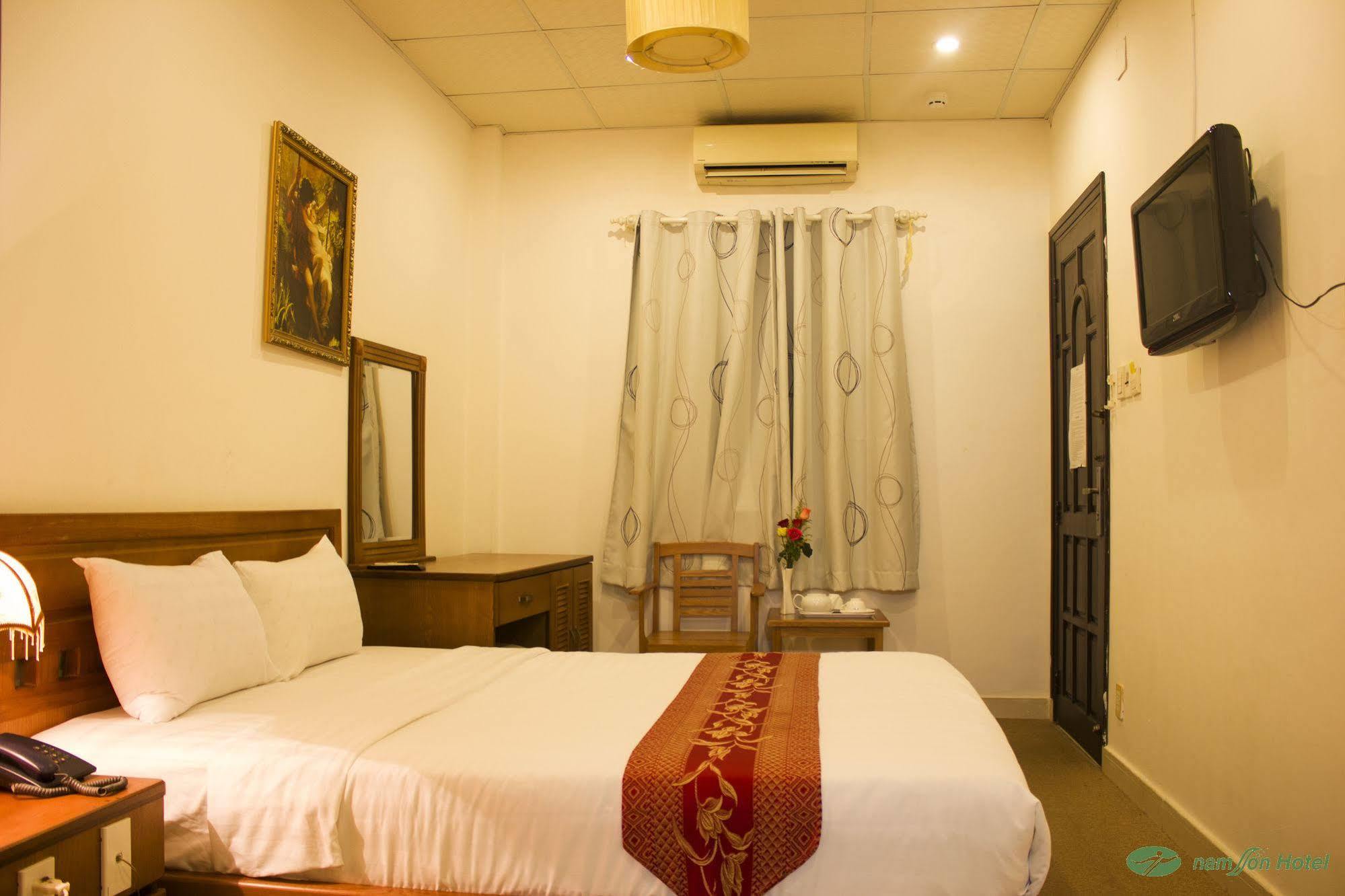Nam Son Hotel 胡志明市 外观 照片